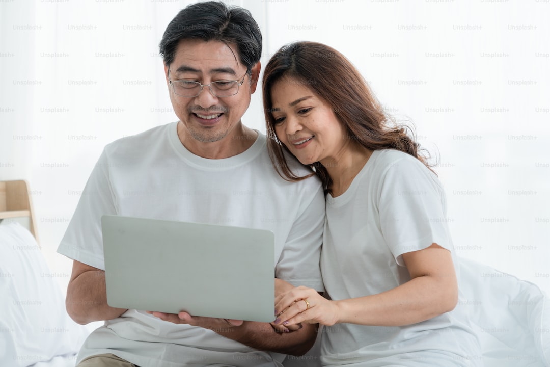 适合爸妈的医疗保险是什么