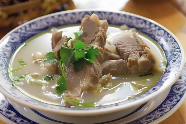 羊肉和什么一起炖不上火